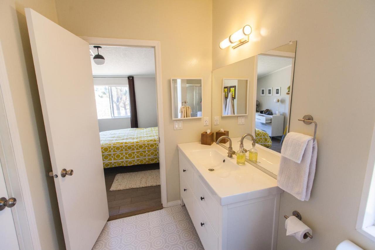 @ Marbella Lane - 10 Acres Oasis Desert Retreat! Joshua Tree Exterior photo